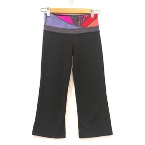 lululemon Groove Crop Black Size 2